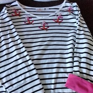 Quaker Factory Black and White Striped Ladies Tee with Pink Details XL